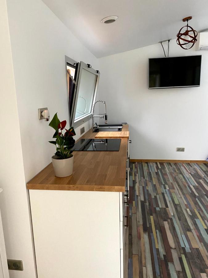 Le 9Ieme Entracte Hotel Marseille Bagian luar foto