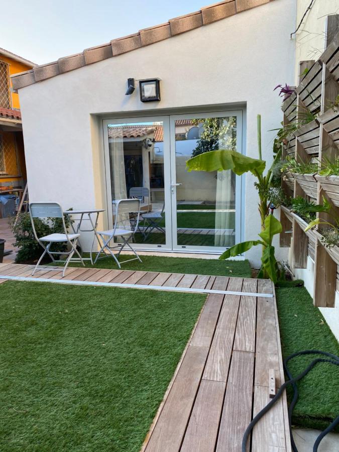 Le 9Ieme Entracte Hotel Marseille Bagian luar foto